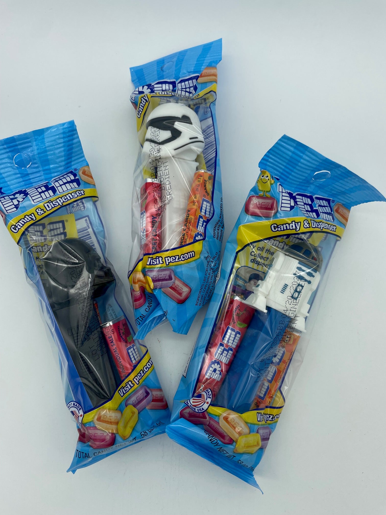 PEZ CANDY & DISPENSER - STAR WARS