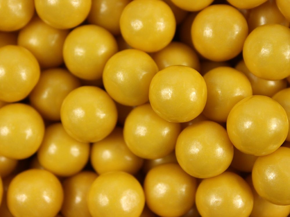 PEARL GOLD GUMBALLS .5 INCH